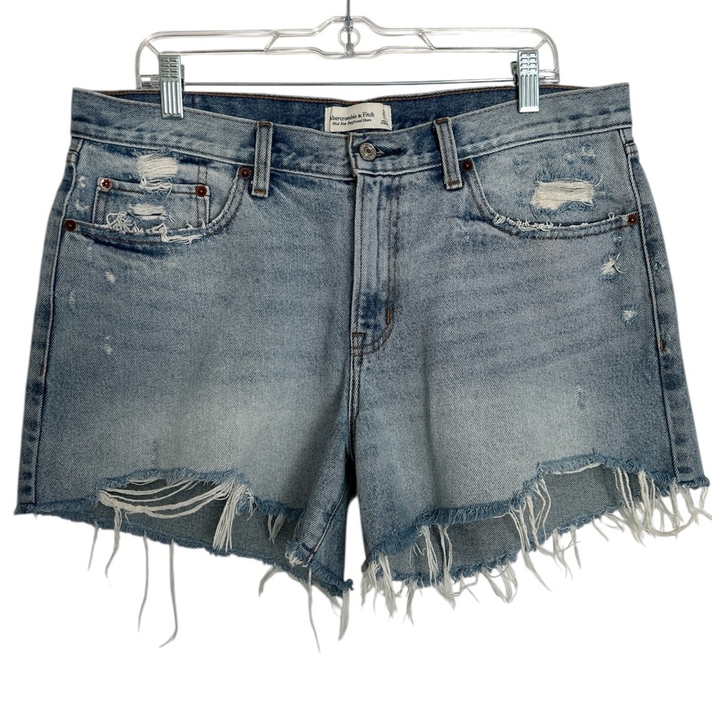 Abercrombie & Fitch Lighter Blue Mid Rise Distressed Boyfriend Short EUC 31/12